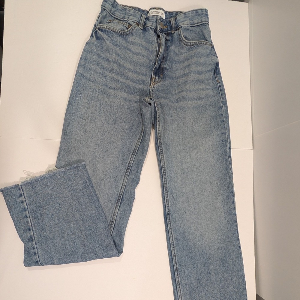 Pull&Bear Women Light Wash High Waisted Straight Leg Raw Hem Jeans Size 4